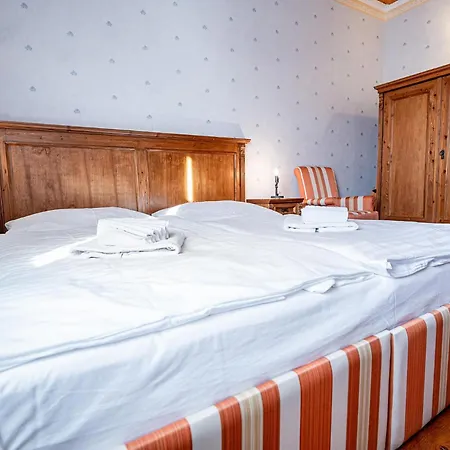 Cosmopolitan I. Gasthuis