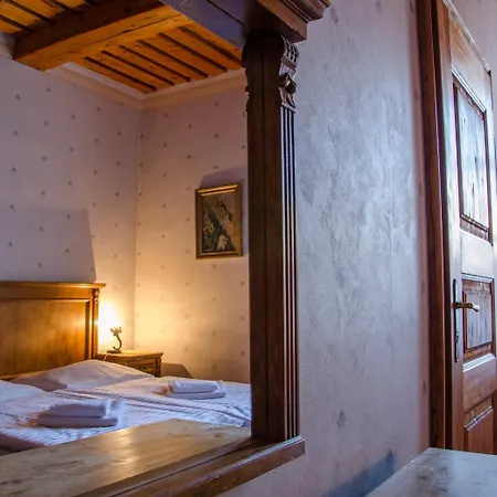 Cosmopolitan I. 3* Banská Štiavnica