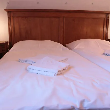 Cosmopolitan I. Vendégház 3*